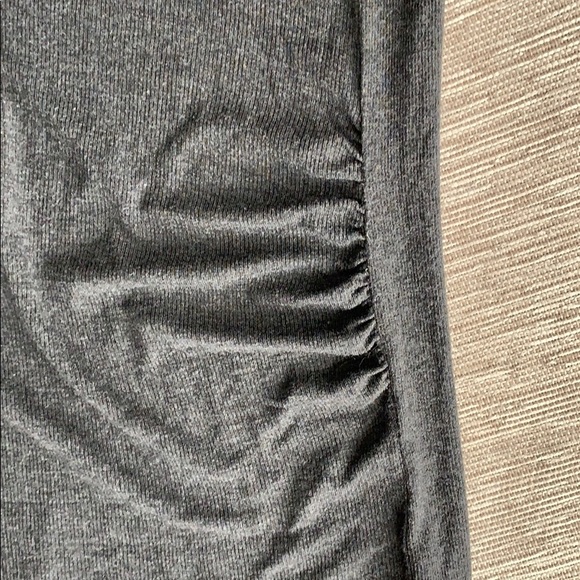GAP Ribbed Maternity Tunic Tank - Picture 3 of 3
